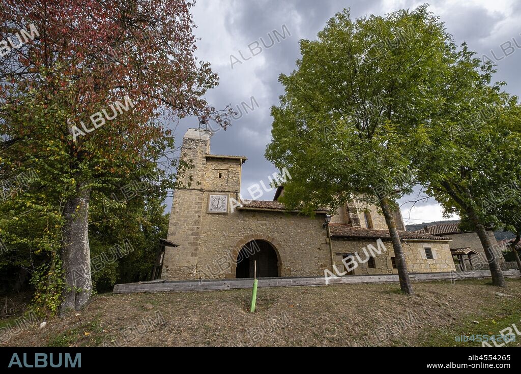 Iglesia Parroquial La Anunciación de Nuestra Señora, La Lastra, Parque Natural de Valderejo , municipio de Valdegovía, Alava, País Vasco, Spain.