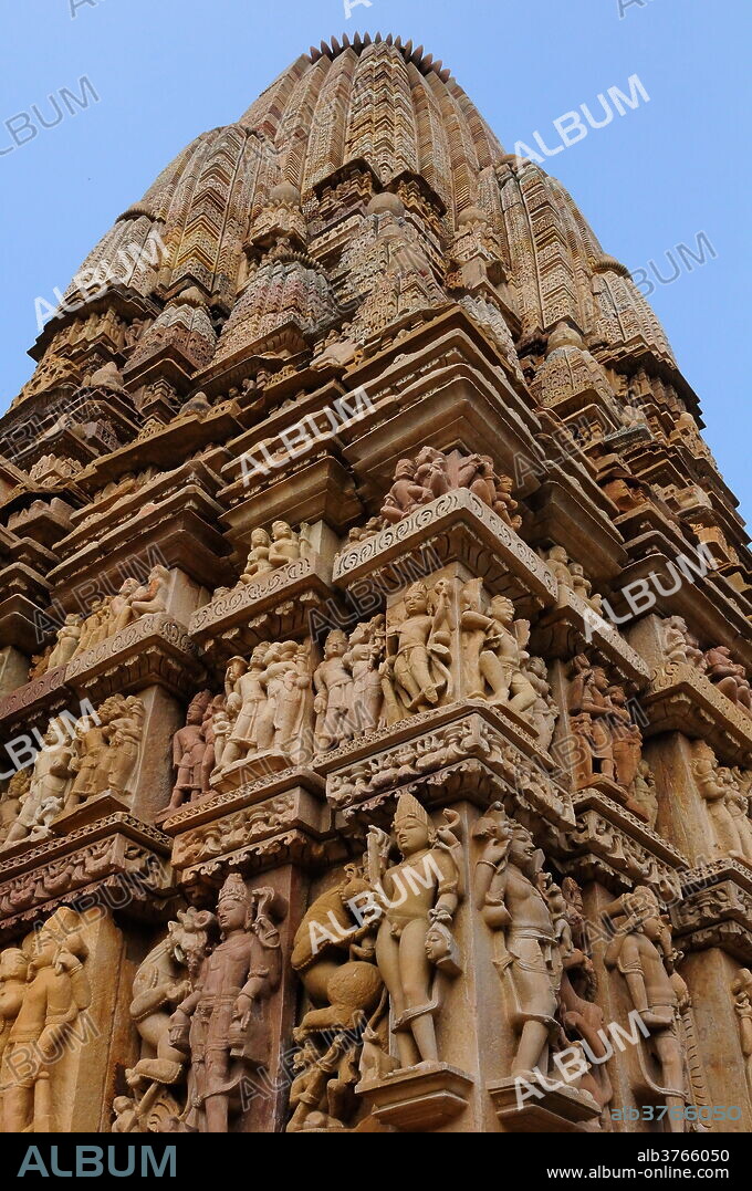 Parshwanath temple, Khajuraho, UNESCO World Heritage Site, Madhya Pradesh, India, Asia.
