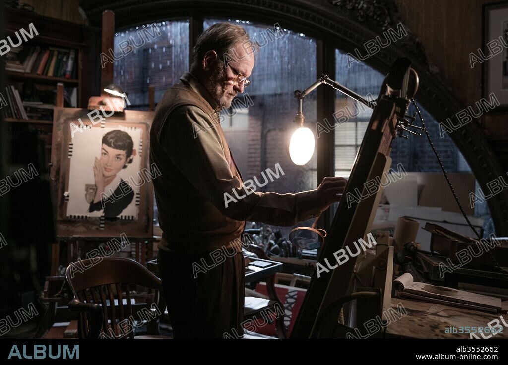 RICHARD JENKINS in THE SHAPE OF WATER, 2017, directed by GUILLERMO DEL TORO. Copyright BULL PRODUCTIONS/DOUBLE DARE YOU/FOX SEARCHLIGHT PICTURES.