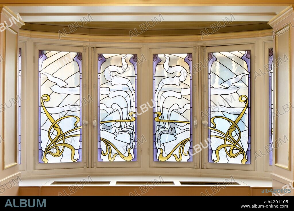 Hotel Tassel, Rue Paul Emile Janson. Victor Horta: 1893.The Hotel Tassel, 6, Rue Paul-Emile Jansonstraat, Brussels, Belgium, 2015. The Hotel Tassel is a town house built in 1893-94 by Victor Horta for the Belgian scientist and professor Emile Tassel. It is generally considered as the first true Art Nouveau building, because of its highly innovative plan and its groundbreaking use of materials and decoration. It was designated as a UNESCO World Heritage Site in 2000.