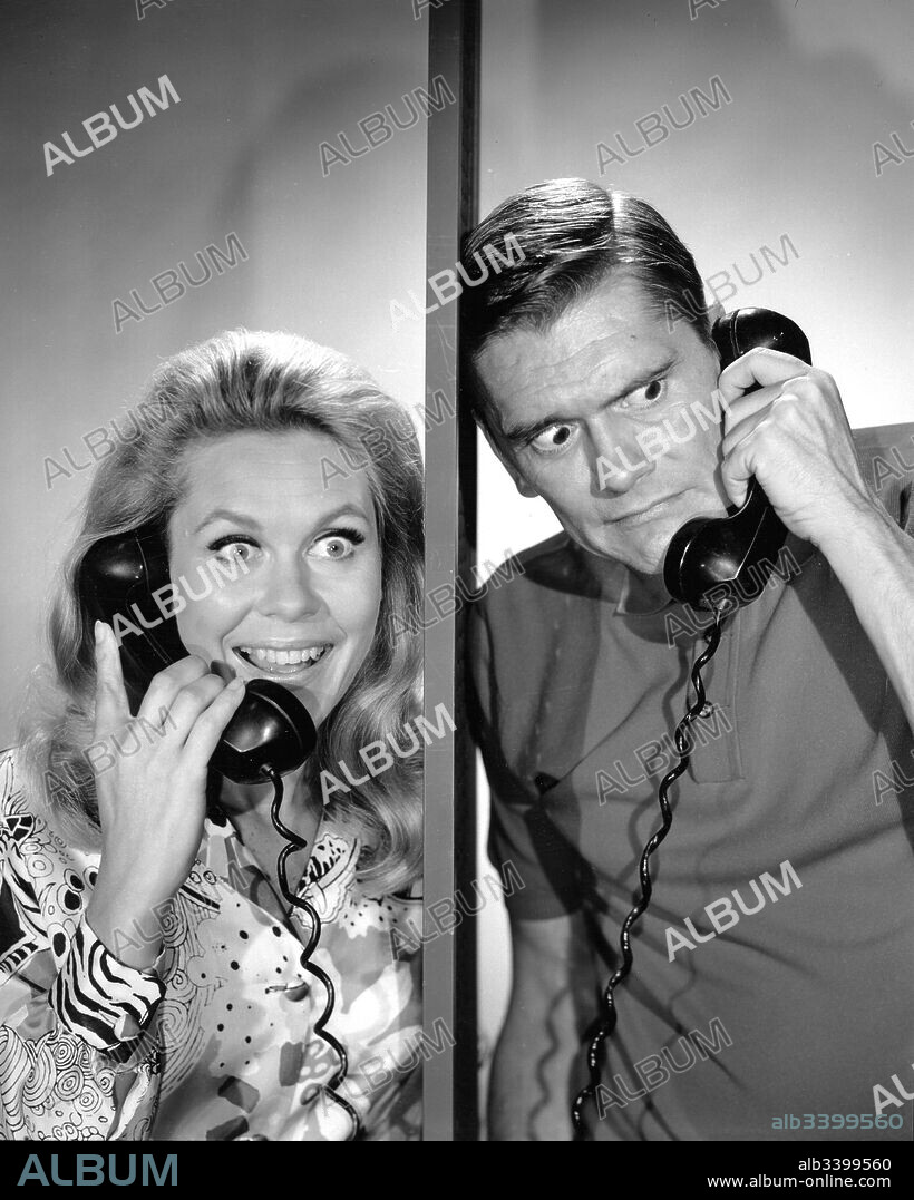 DICK YORK and ELIZABETH MONTGOMERY in BEWITCHED, 1964, directed by IDA LUPINO, RICHARD MICHAELS and WILLIAM ASHER. Copyright COLUMBIA PICTURES.