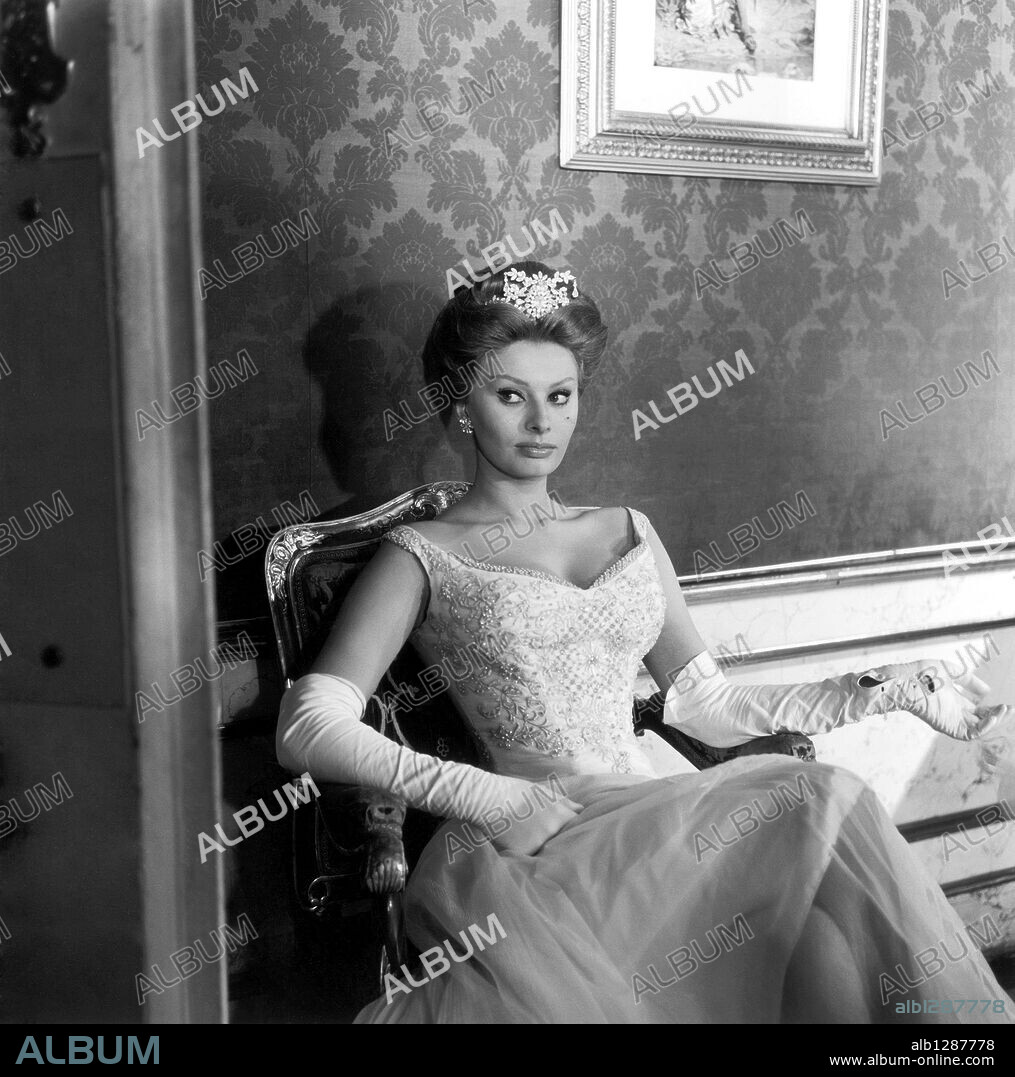 SOPHIA LOREN in A BREATH OF SCANDAL, 1960, directed by MICHAEL CURTIZ. Copyright PARAMOUNT PICTURES.