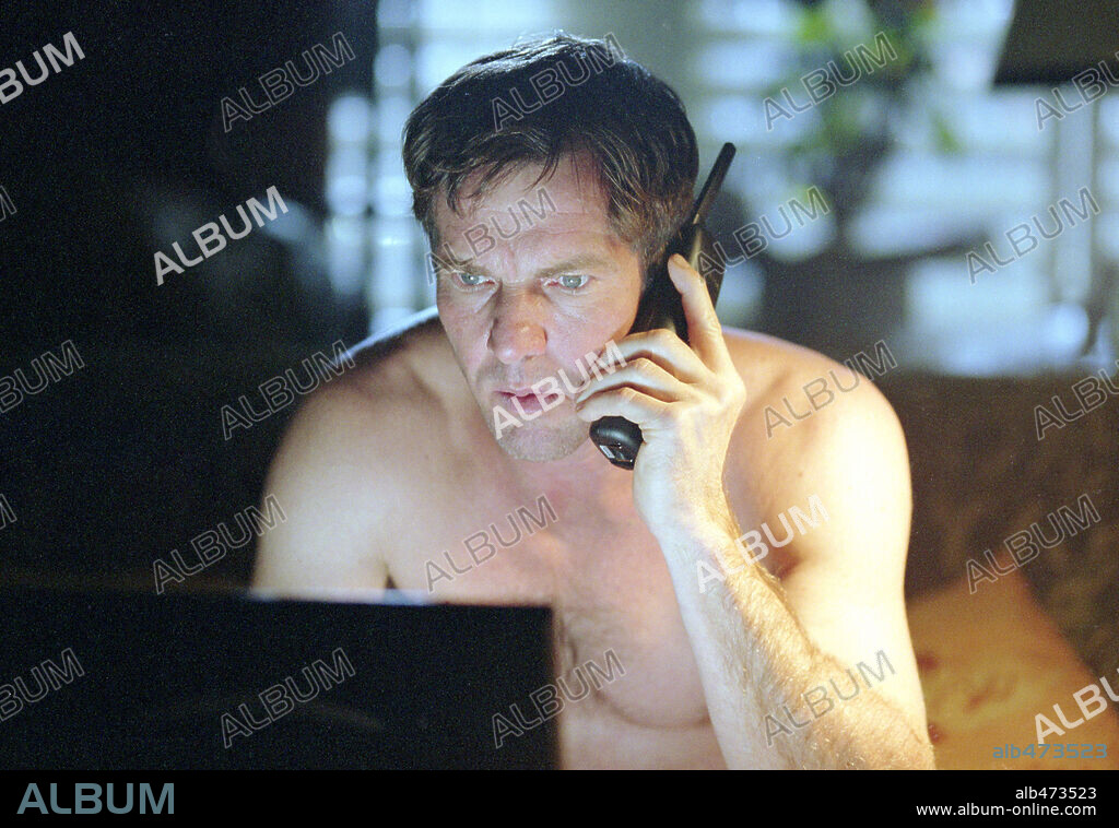 DENNIS QUAID in THE DAY AFTER TOMORROW, 2004, directed by ROLAND EMMERICH. Copyright TM 20 TH CENTURY FOX.