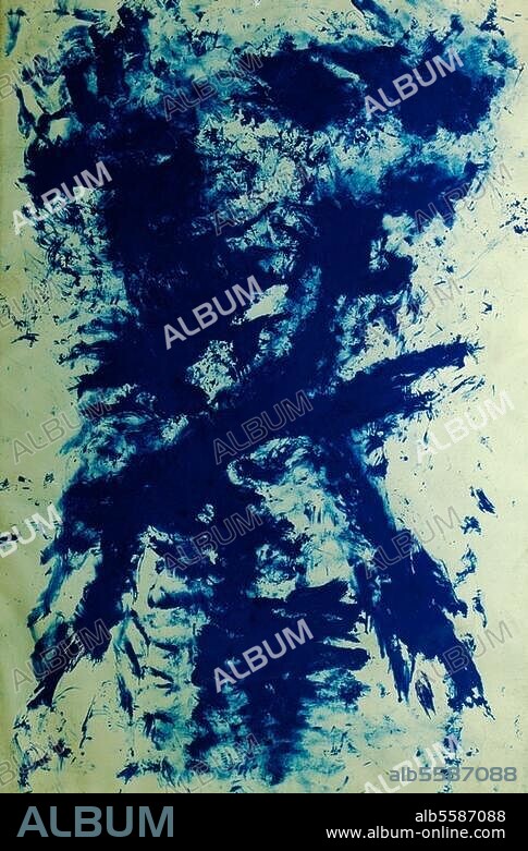 YVES KLEIN. Klein, Yves. 1928-1962. "La grande Anthropometrie bleue, ANT 105" (Große blaue Anthropometrie, ANT 105), um 1960. Blaues Farbpigment und synthetisches Bindemittel auf Papier auf Leinwand, 280 × 428 cm. Köln, Galerie Gmurzynska (1997).