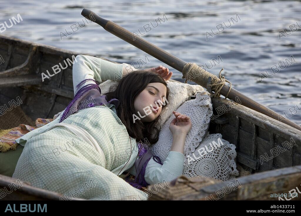 MARIA VALVERDE en CRACKS, 2009, dirigida por JORDAN SCOTT. Copyright FUTURE FILMS.