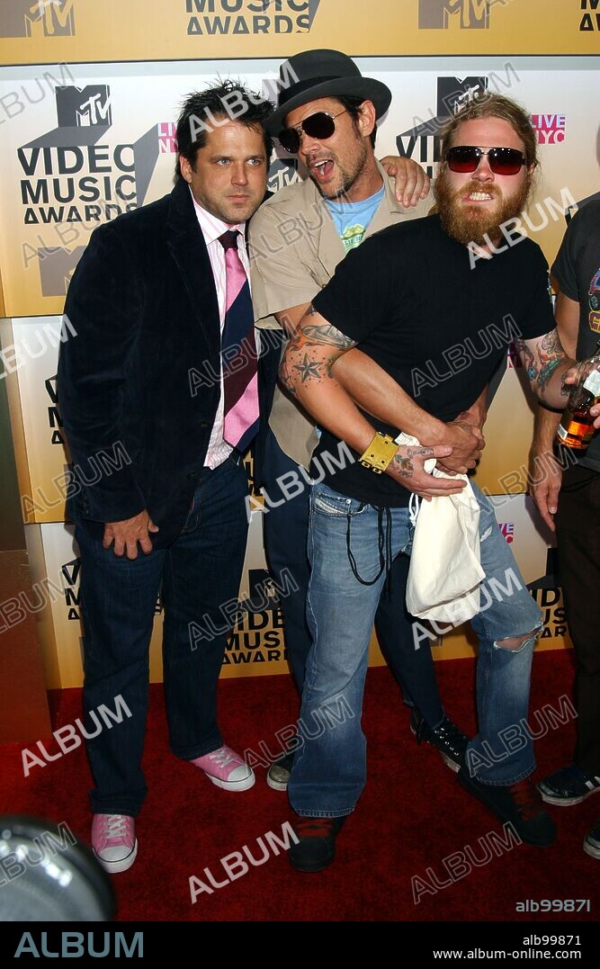 New York City, August 31 2006 Cast of Jackass 2 Red Carpet arrivals for the 2006 MTV Video Music awards 2006 at the Radio City Music Hall. 31/08/2006