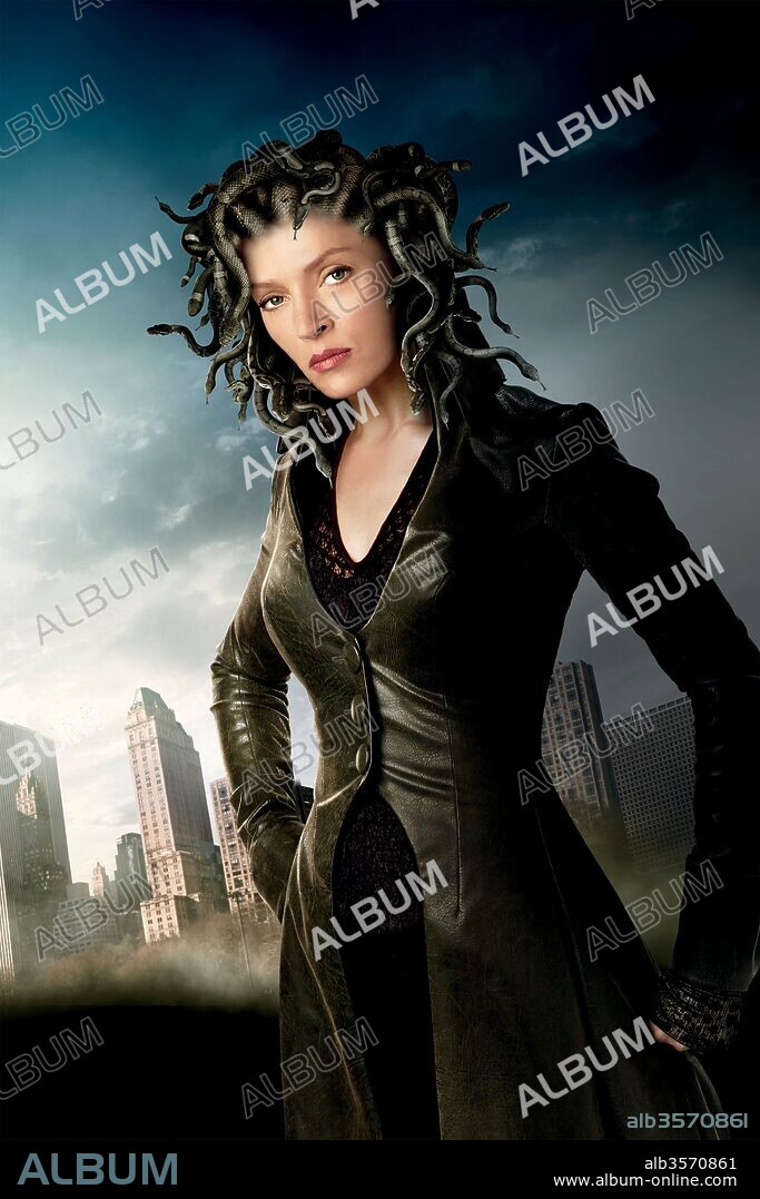 UMA THURMAN dans PERCY JACKSON & THE OLYMPIANS: THE LIGHTNING THIEF, 2010, réalisé par CHRIS COLUMBUS. Copyright 1492 PICTURES/FOX 2000 PICTURES/IMPRINT ENTERTAINMENT.