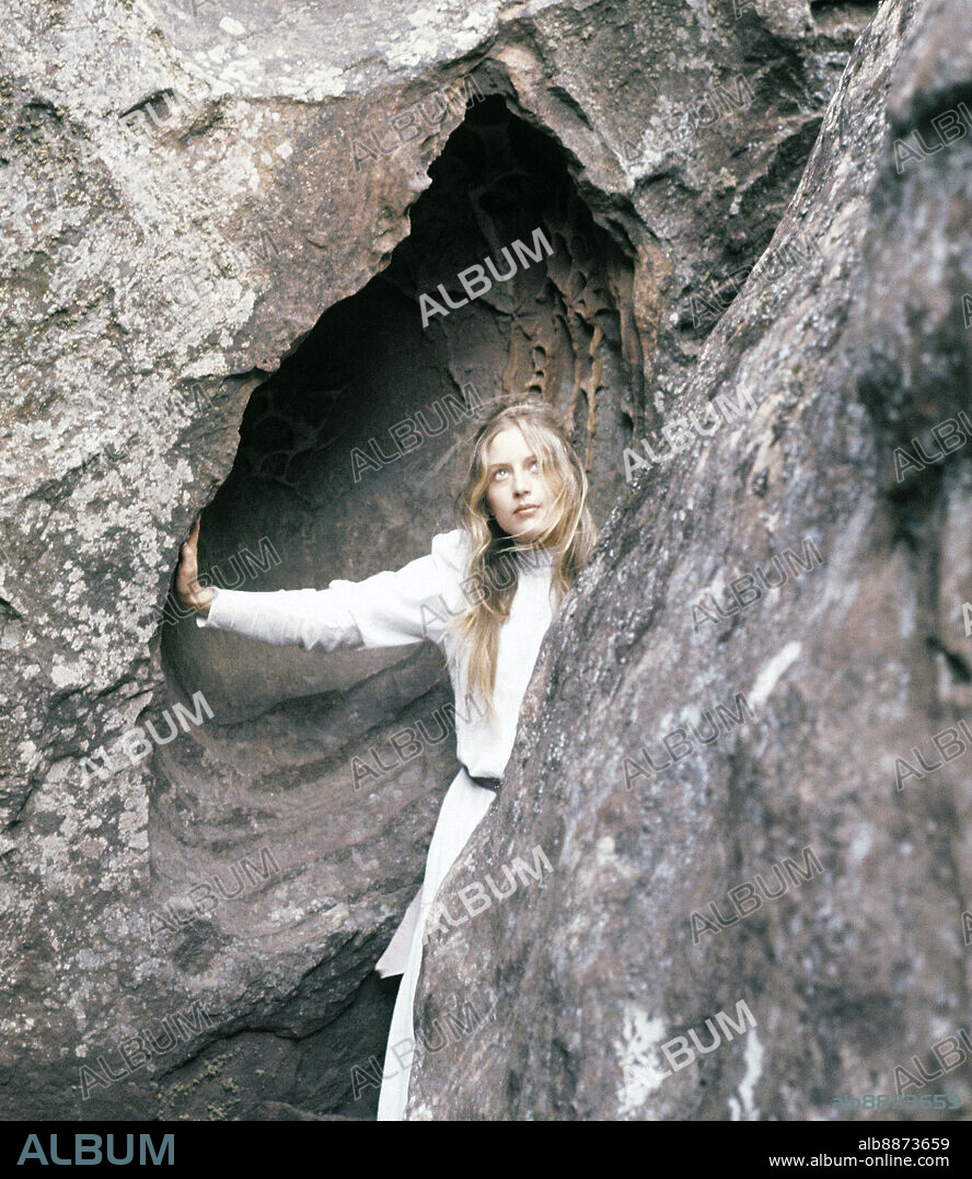 ANNE-LOUISE LAMBERT in PICNIC AT HANGING ROCK, 1975, unter der Regie von PETER WEIR. Copyright GTO.