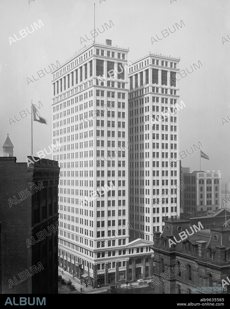 Dime Savings Bank Building, Detroit, Mich., between 1910 and 1920.