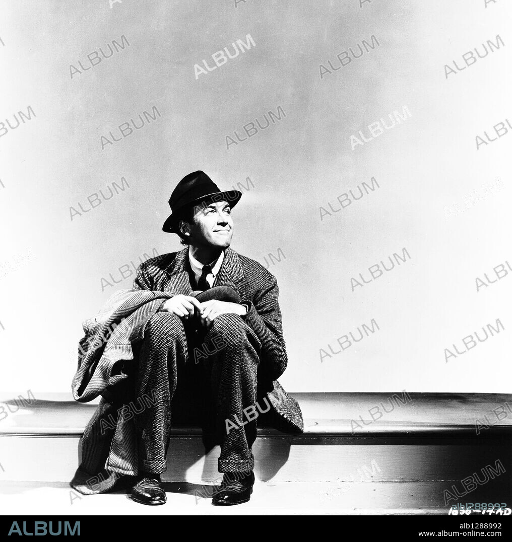 JAMES STEWART in HARVEY, 1950, directed by HENRY KOSTER. Copyright UNIVERSAL PICTURES.
