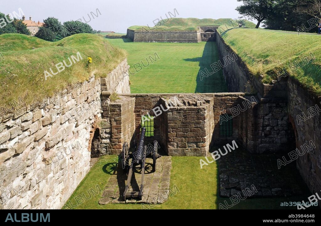 Berwick-upon-Tweed Ramparts, Northumberland, c2000s(?). View of the Elizabethan artillery fort with Cumberland Bastion in the foreground and Brass Bastion in the distance.
