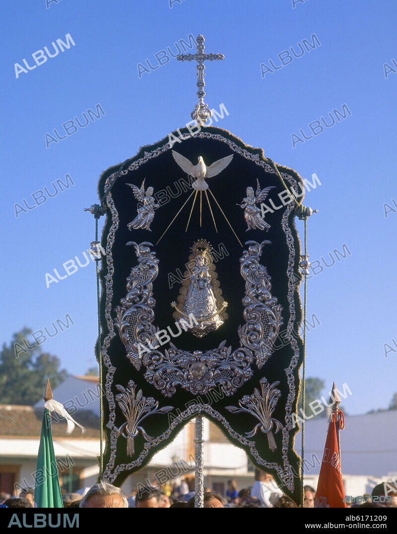 ESTANDARTE DEL ROCIO - FOTO AÑOS 90.