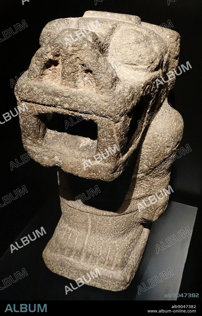 Ancient terracotta feline warrior head, from the Tiwanaku, the pre-Columbian archaeological site in western Bolivia. Dated 9th Century.