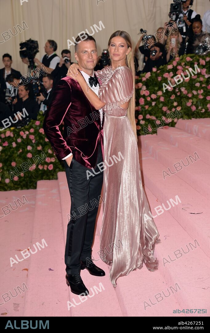 May 6, 2019 - New York, New York, United States - Tom Brady and Gisele Bundchen arriving at the 2019 Met Gala Celebrating Camp: Notes on Fashion at the Metropolitan Museum of Art on May 06, 2019 in New York City. 06/05/2019