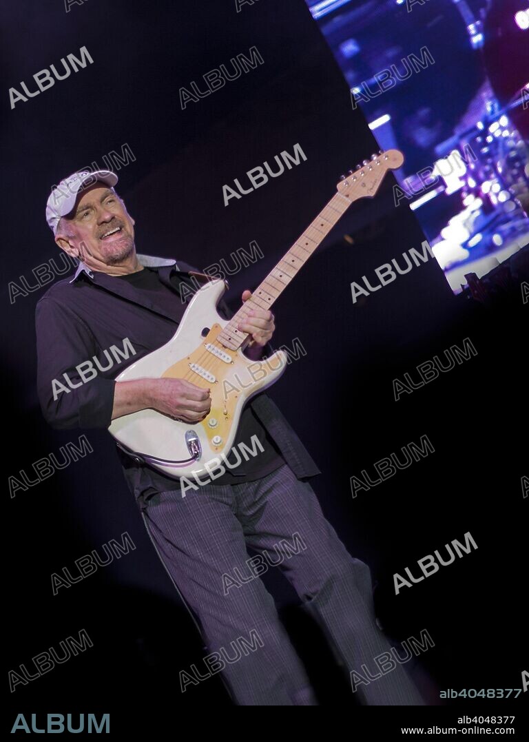 Oonie McIntyre with the Average White Band, Clearwater Jazz Holiday, Florida, 2013.