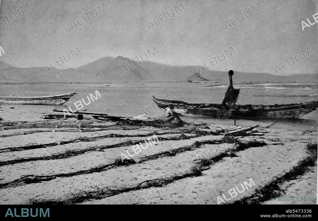 View of  Khor Ghorera (Yemen) in January 1914. Also known as the lagoon, or lake, of Sheikh Said. Several huts are visible across the lake. A  small Turkish garrison occupied Fort Turba at the top of a promontory nearby..