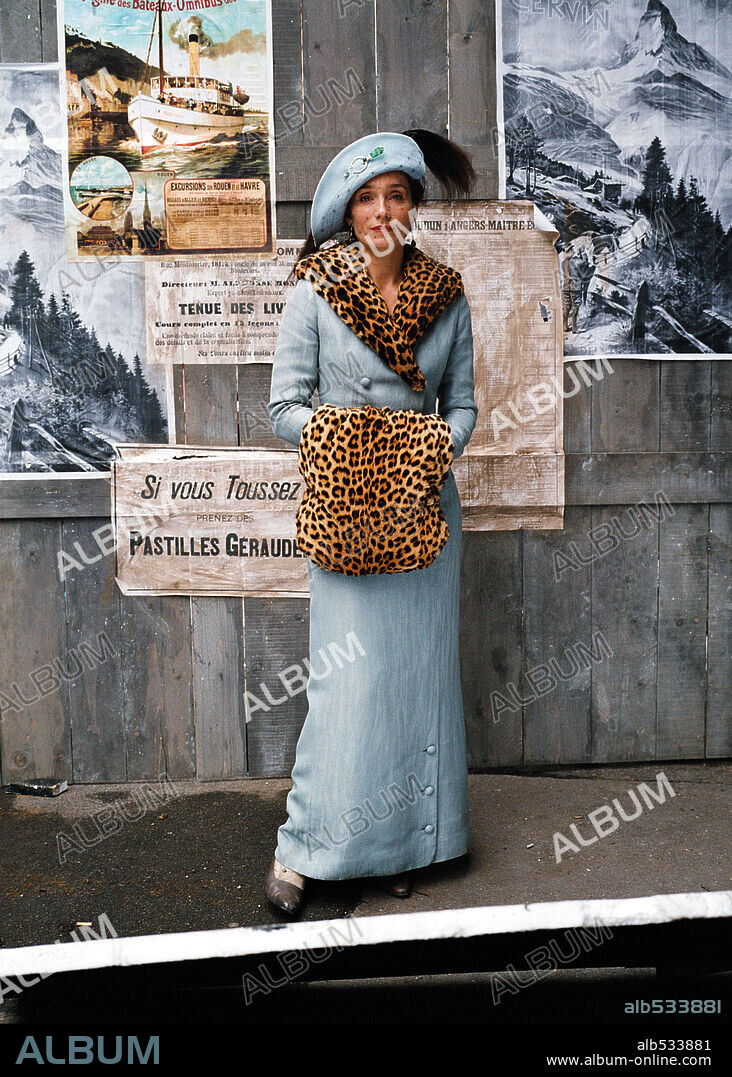 KRISTIN SCOTT THOMAS in ARSENE LUPIN, 2004, directed by JEAN-PAUL SALOME. Copyright TF1 FILMS PRODUCTIONS.