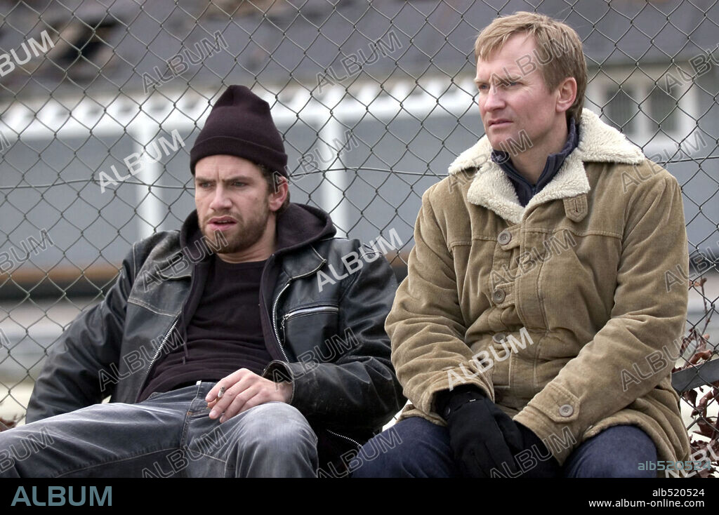 NIKOLAJ LIE KAAS and ULRICH THOMSEN in BROTHERS, 2004 (BRODRE), directed by SUSANNE BIER. Copyright TWO BROTHERS/ZENTROPA ENTERTAINMENTS.