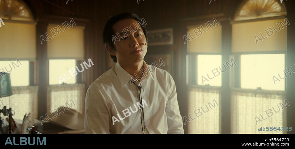 STEVEN YEUN in NOPE, 2022, directed by JORDAN PEELE. Copyright UNIVERSAL PICTURES.