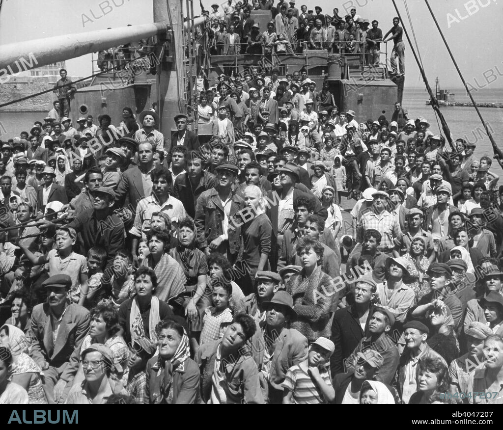 Scene from the film Exodus, 1960. The film was based on the book by Leon Uris about the founding of the state of Israel. It was directed by Otto Preminger and starred Paul Newman, Eva Marie Saint, Lee J Cobb and Sal Mineo.