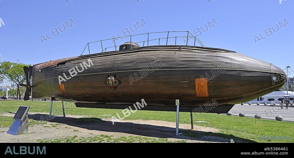 Replica of the Ictineo II, the world's first submarine, inspiration for the Nautilus, Port Vell, Barcelona, Catalonia, Spain, Europe