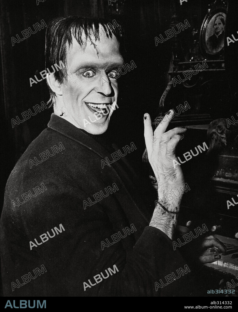 FRED GWYNNE in THE MUNSTERS, 1964, directed by EARL BELLAMY, EZRA STONE, GENE REYNOLDS, JERRY PARIS, JOSEPH PEVNEY and NORMAN ABBOTT. Copyright CBS/MCA/UNIVERSAL.