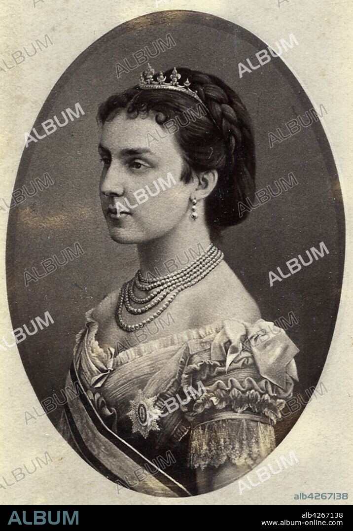 Madrid. Retrato esposa Alfonso XII, María  de las Mercedes de Orleans.
