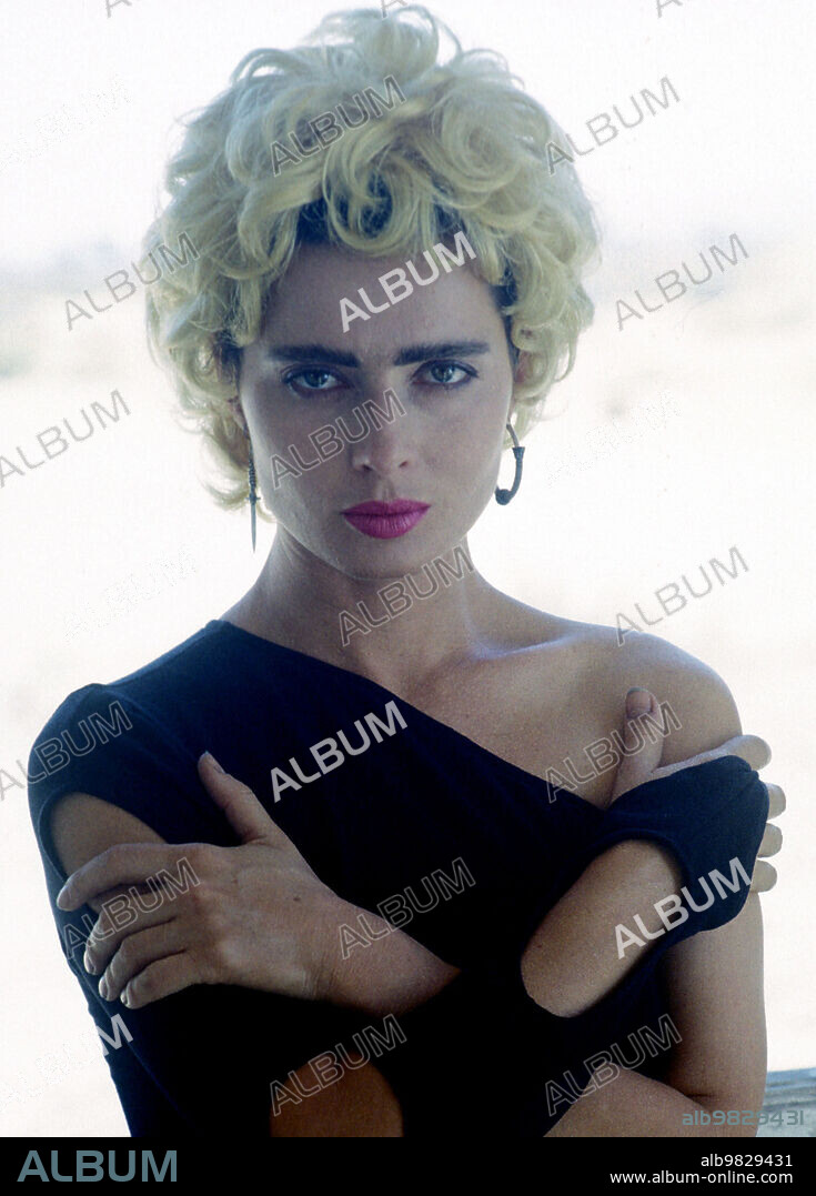 ISABELLA ROSSELLINI in WILD AT HEART - DIE GESCHICHTE VON SAILOR UND LULA, 1990 (WILD AT HEART), unter der Regie von DAVID LYNCH. Copyright PolyGram Filmed Entertainment/Propaganda Films.