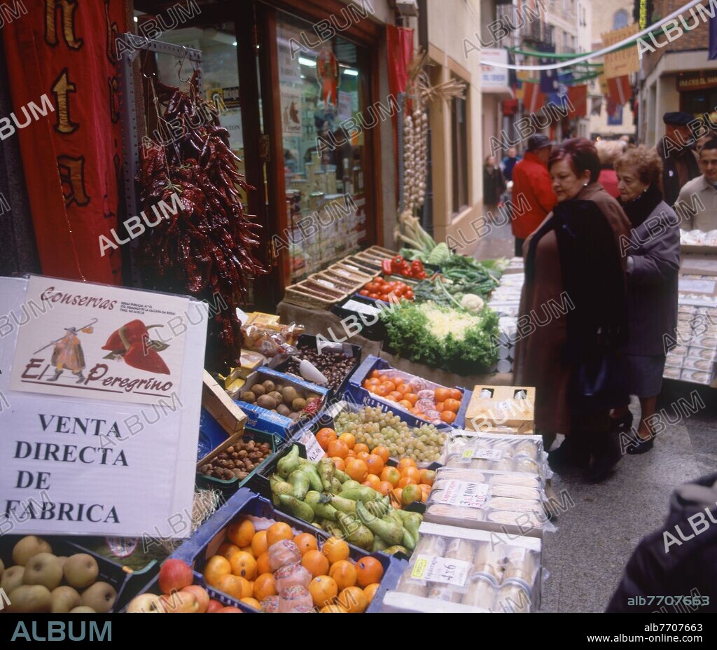 PUESTO DE FRUTERIA.