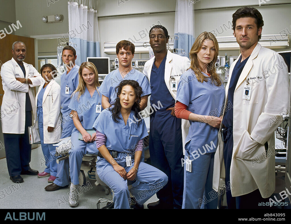 CHANDRA WILSON, ELLEN POMPEO, ISAIAH WASHINGTON, JAMES PICKENS JR., JUSTIN CHAMBERS, KATHERINE HEIGL, PATRICK DEMPSEY, SANDRA OH and T. R. KNIGHT in GREY'S ANATOMY, 2005. Copyright TOUCHSTONE TELEVISION.