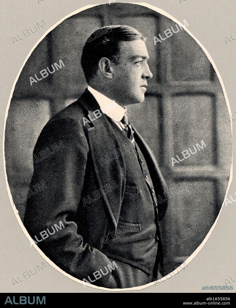 Ernest Henry Shackleton (1874-1922) Irish-born British explorer. Leader of two Antarctic expeditions, 1908 and 1914-1916. Halftone after a photograph. (Photo by: Universal History Archive/UIG via Getty Images).