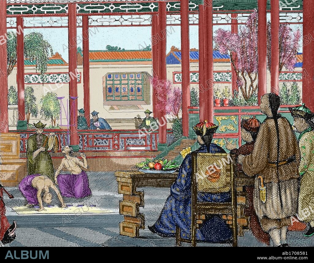 HISTORIA DEL IMPERIO CHINO. "EQUILIBRISTAS ACTUANDO EN LA CORTE IMPERIAL". Grabado coloreado del siglo XIX.