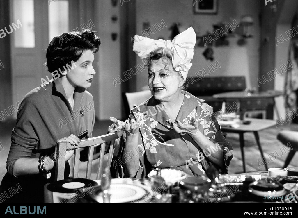 The Rose of Istanbul, German revue film from 1953, based on the operetta of the same name by Leo Fall, Director: Karl Anton, Scene: Inge Egger and Grethe Weiser.