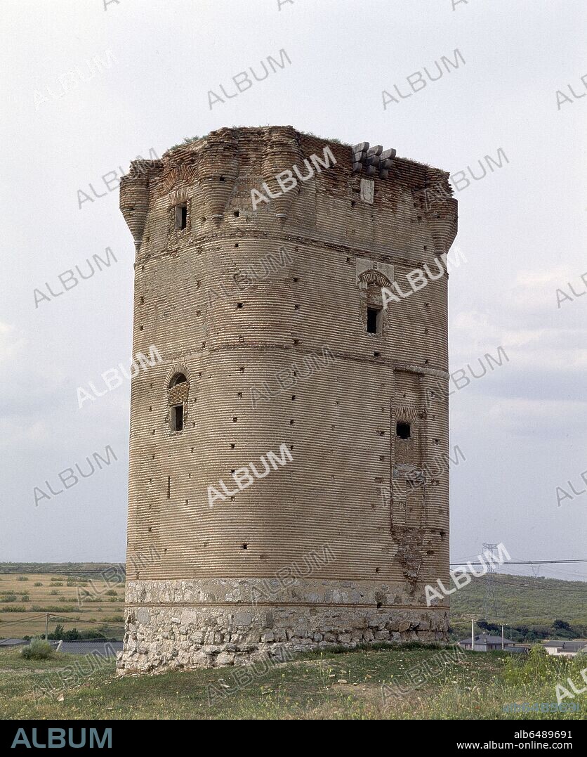 TORREON DE ARROYOMOLINOS TAMBIEN CONOCIDO COMO TORRE DEL PAN O CASTILLO DE ARROYOMOLINOS - SIGLO XIV/XV.