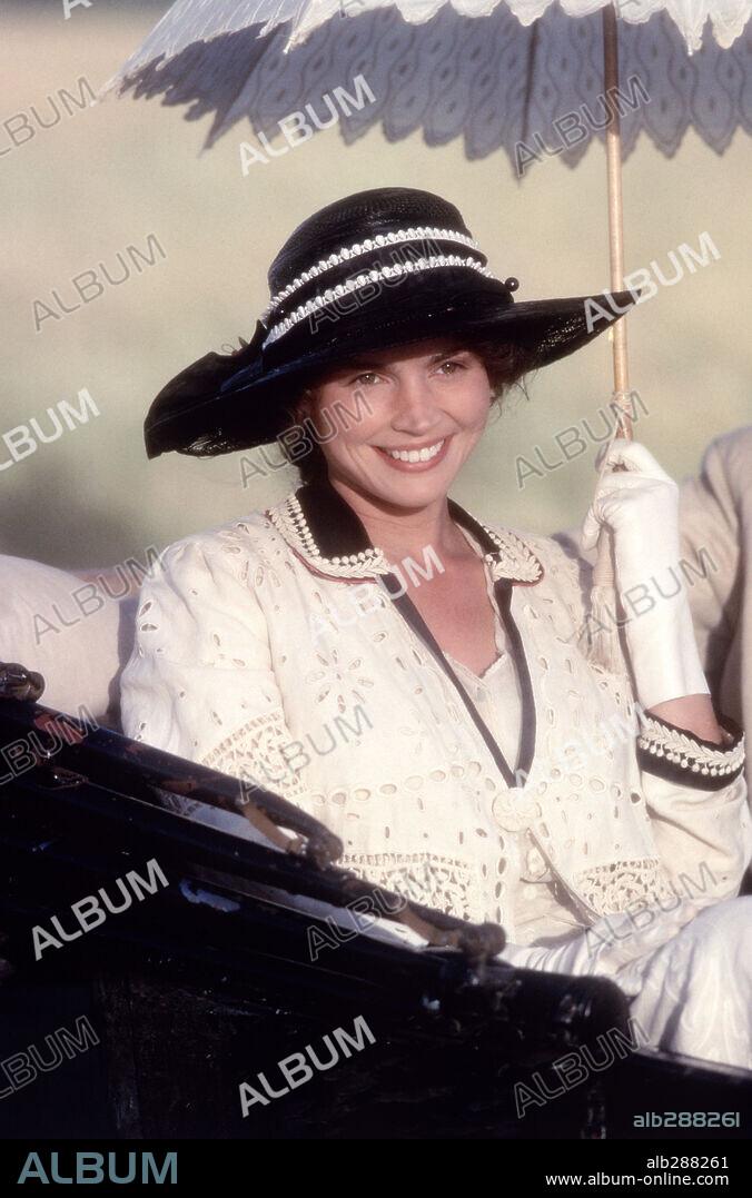 JULIA ORMOND in LEGENDS OF THE FALL, 1994, directed by EDWARD ZWICK. Copyright TRISTAR PICTURES / HAYES, KERRY.