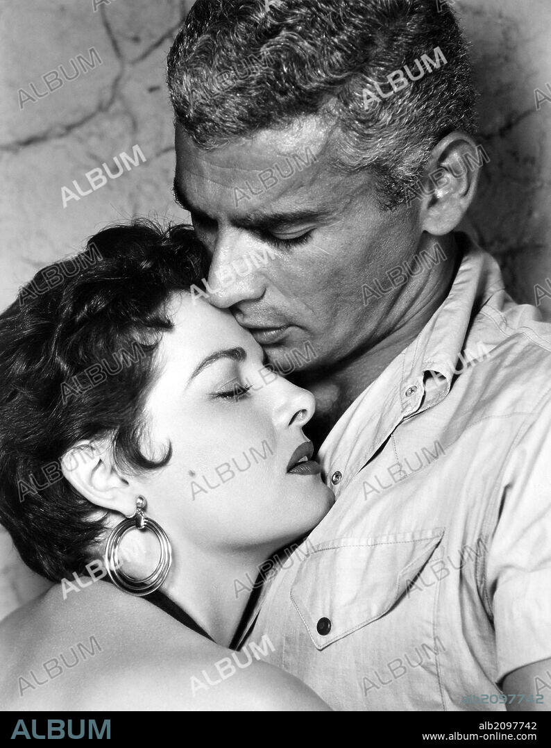 JANE RUSSELL and JEFF CHANDLER in FOXFIRE, 1955, directed by JOSEPH PEVNEY. Copyright UNIVERSAL PICTURES.