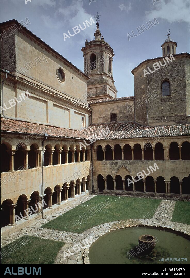 CLAUSTRO DEL MONASTERIO DE SANTO DOMINGO DE SILOS - SIGLOS XI/XII - FOTO AÑOS 60.