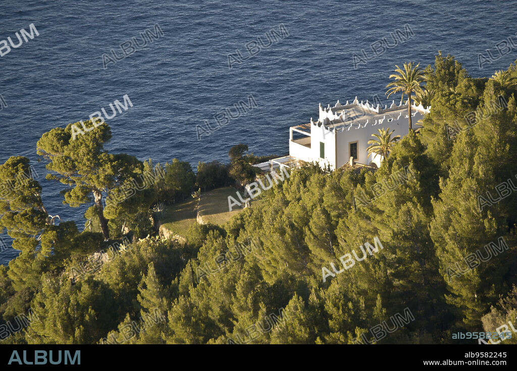 Finca S' Estaca, antigua propiedad del archuiduque Luis Salvador de Austria (Luis Salvador María José Juan Bautista Domingo Raniero Fernando Carlos Zenobio Antonio de Habsburgo-Lorena), actualmente propiedad del actor Michael Douglas.Valldemossa. Sierra de Tramuntana.Mallorca.Islas Baleares. Spain.