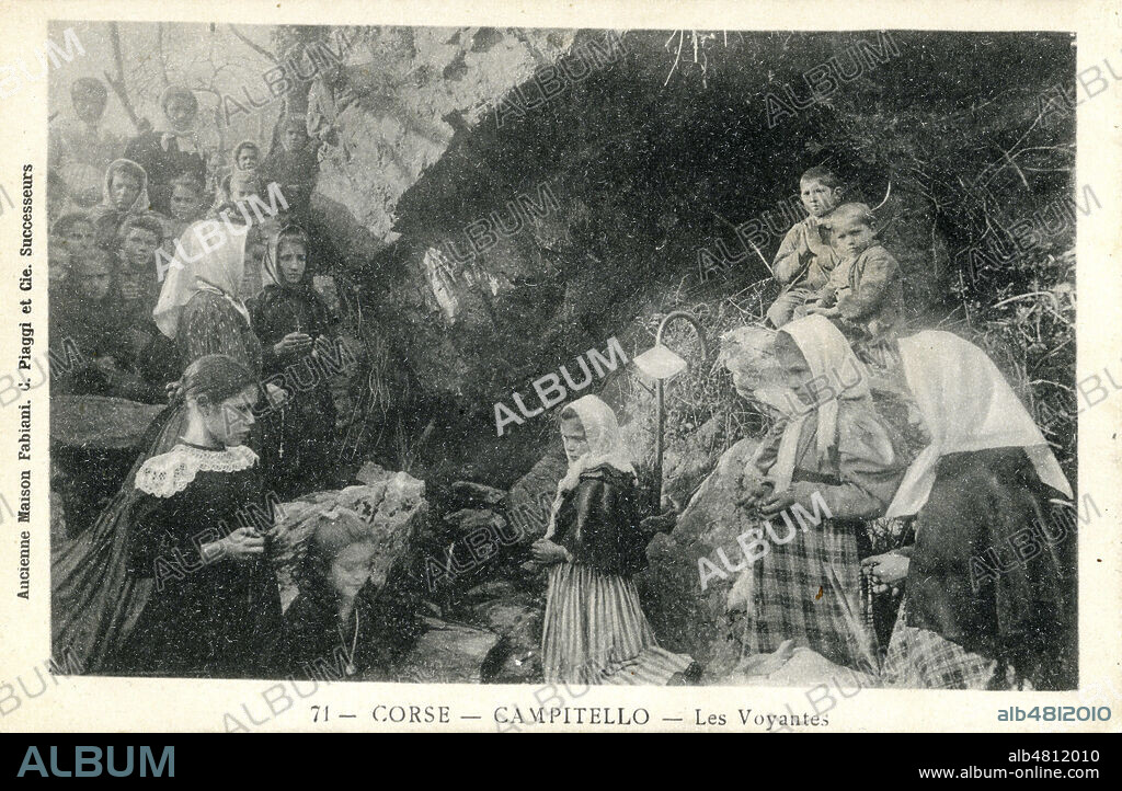 'Corse. Campitello : les voyantes'. Carte postale vers 1910. Credit : IM/KHARBINE-TAPABOR.