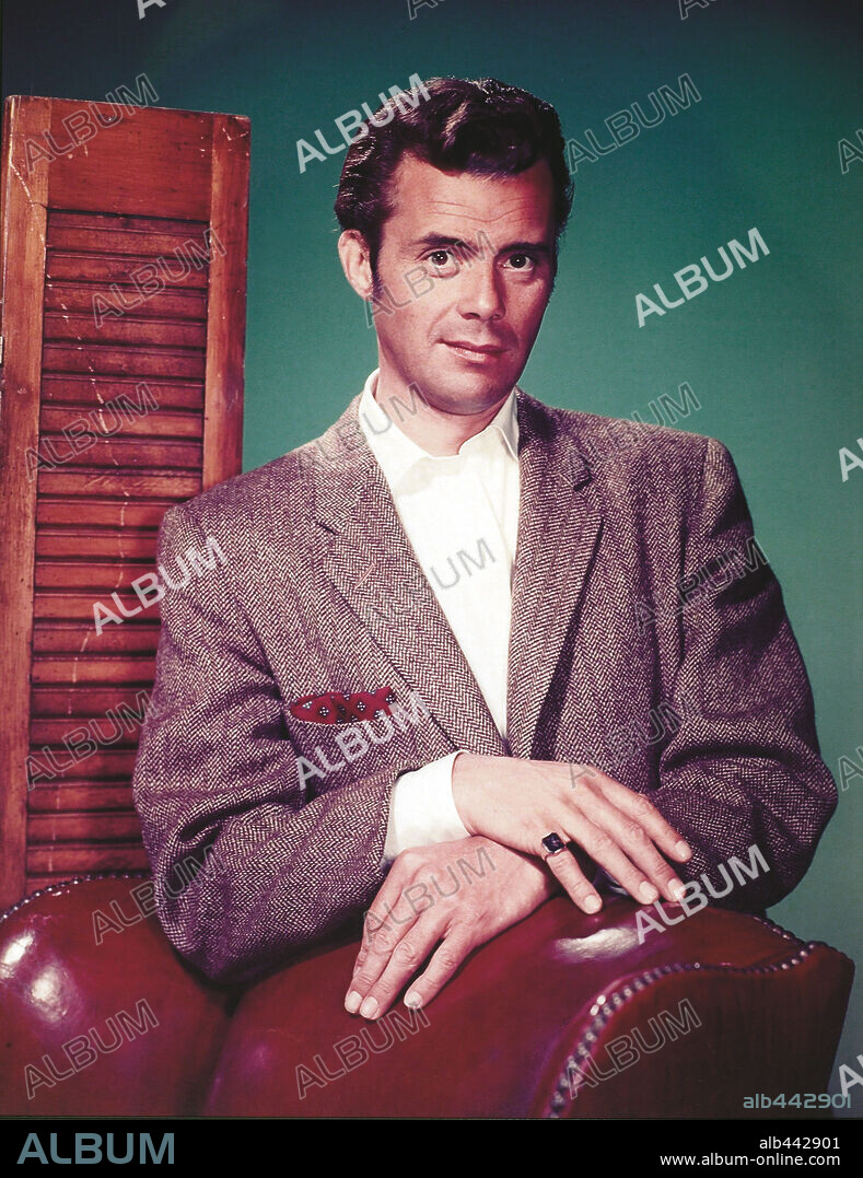 DIRK BOGARDE.