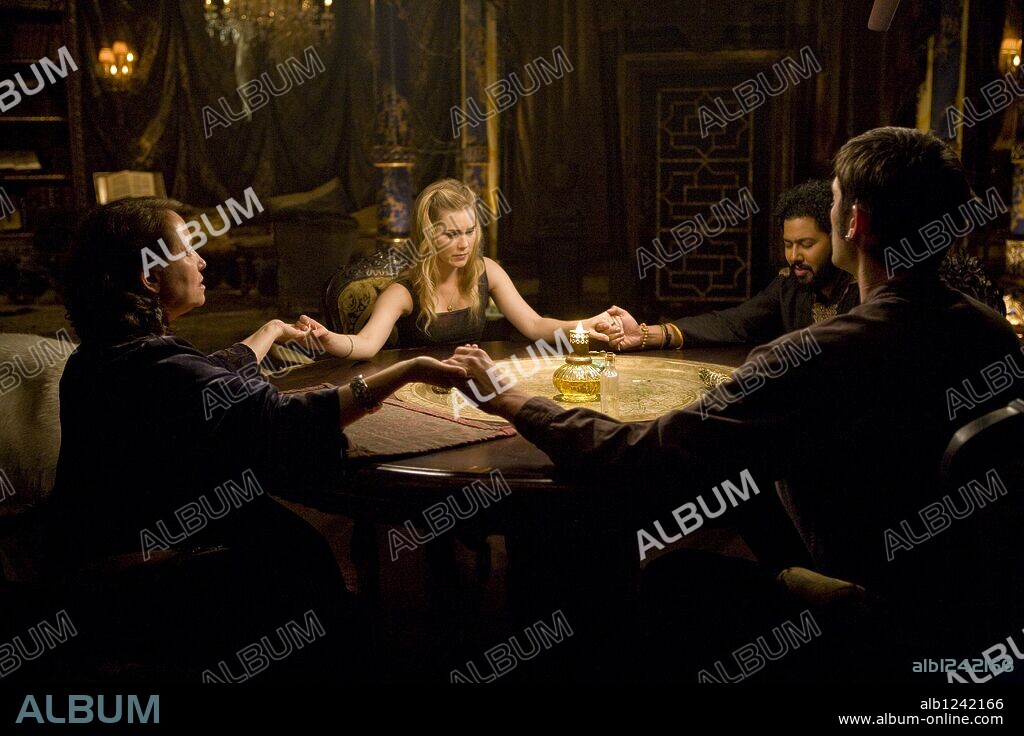 ALISON LOHMAN, DILEEP RAO and JUSTIN LONG in DRAG ME TO HELL, 2009, directed by SAM RAIMI. Copyright buckaroo entertainment/ghost house pictures/mandate pictures.