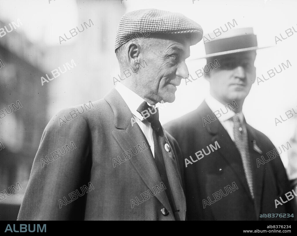 HARRIS & EWING. Democratic National Convention - John [sic] Dahlman, Mayor of Omaha, 1912. [US politician James Charles Dahlman worked as a Texas cowboy and later became a county sheriff. Due to doubling of the number of saloons in Omaha during his first 10 years as mayor, he earned the reputation of 'wettest mayor in America'].