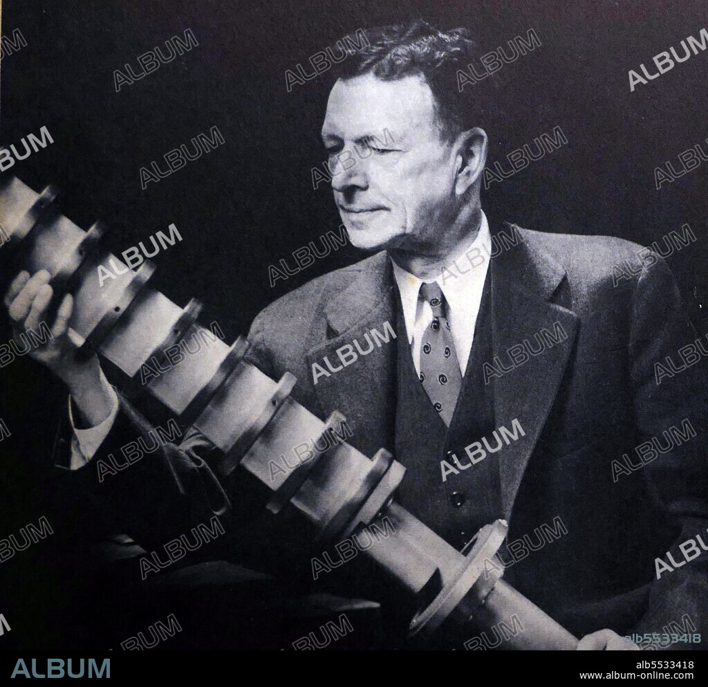 William David Coolidge (October 23, 1873 - February 3, 1975) was an American physicist and engineer, who made major contributions to X-ray machines. He was the director of the General Electric Research Laboratory and a vice-president of the corporation. He was also famous for the development of "ductile tungsten", which is important for the incandescent light bulb.