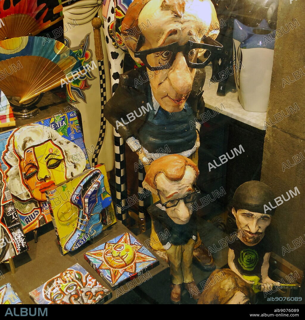 Film memorabilia of Marylin Monroe and Statuettes of Woody Allen and Bruce Springsteen. Barcelona, Spain 2015.