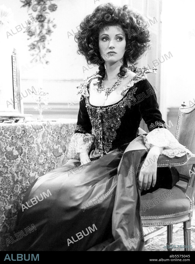 JANE SEYMOUR in THE SCARLET PIMPERNEL, 1982, directed by CLIVE DONNER. Copyright EDGAR J. SCHERICK ASSOCIATES.