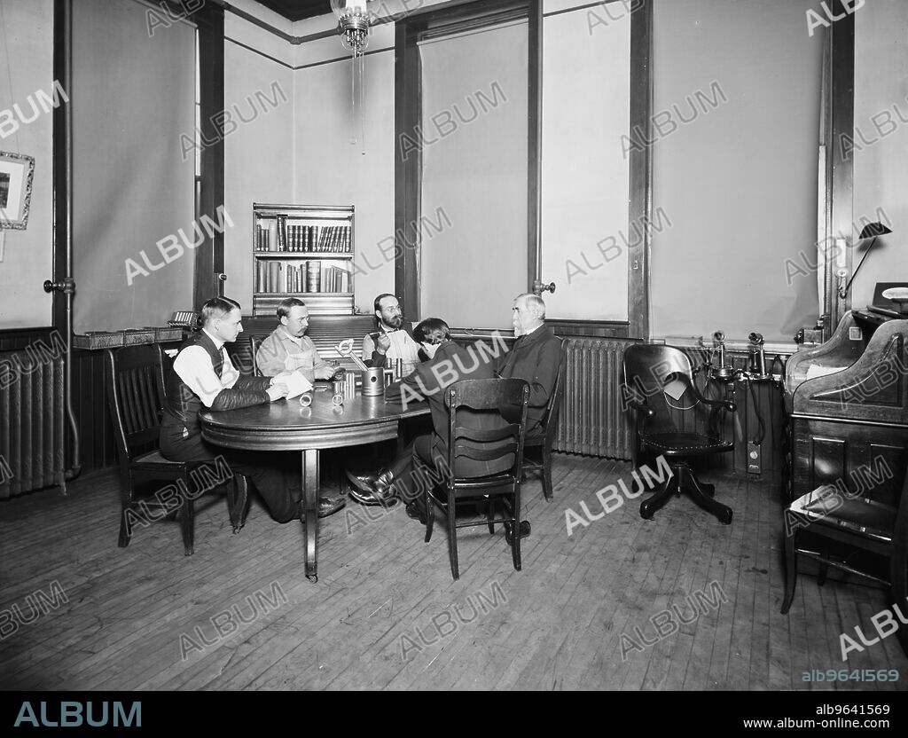 Private office, Leland & Faulconer Manufacturing Co., Detroit, Mich., 1903 Nov.