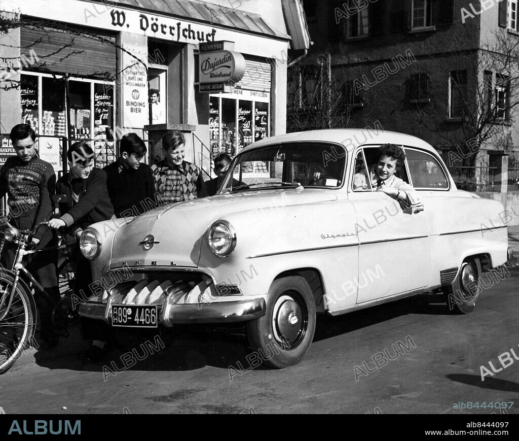 Orig. bildtext... The Opel Concern in Ruesselsheim on Main brought out a new Opel, the Opel Olympia Record. 1,5 liters, limousine, 2 doors, price DM 6,250. The new car is said to combine elegance, power and speed. sites: TYSKLAND.