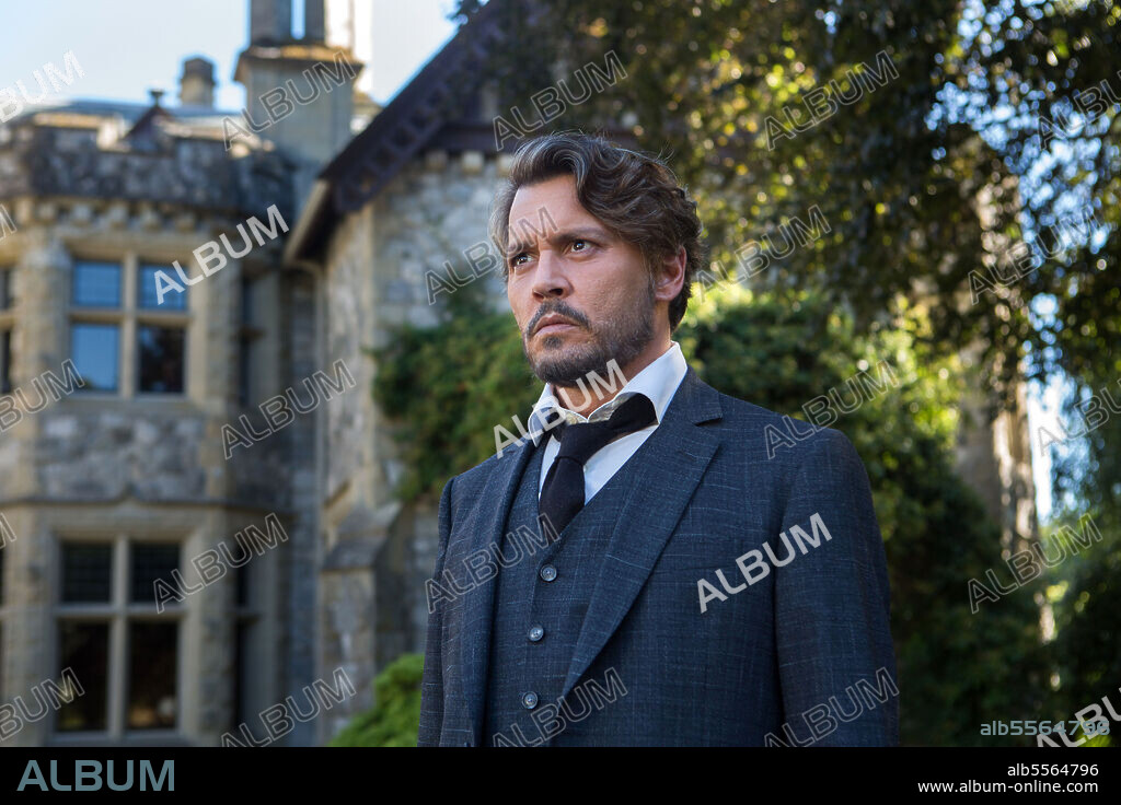 JOHNNY DEPP in THE PROFESSOR, 2018, directed by WAYNE ROBERTS. Copyright IM Global.
