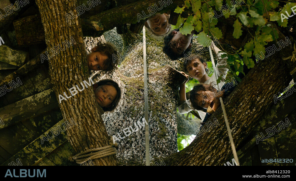 CORAZONES VALIENTES, 2022 (COEURS VAILLANTS), dirigida por MONA ACHACHE. Copyright Les Films du Cap.