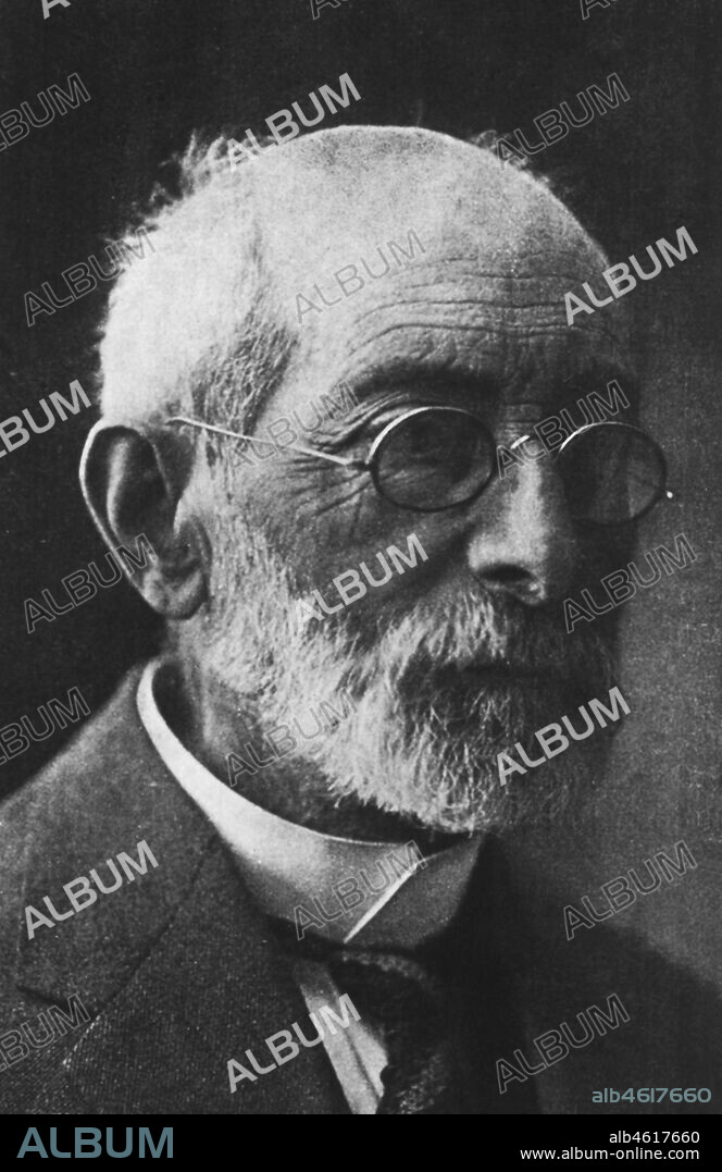 Eudald Canivell Masbernat (1858-1928), tratadista, tipógrafo, dibujante y bibliógrafo catalán.